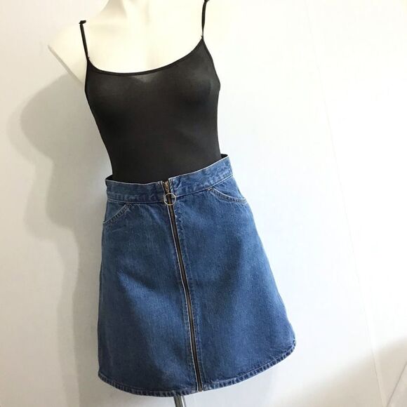 Levi’s Denim Mini Skirt Blue Front Zip Denim Mini Skirt Size 28 - Picture 1 of 10